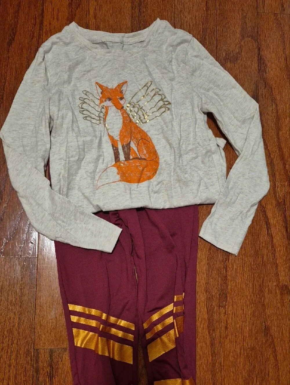 DKNY Pink Tee, Kensie Olive Bomber, Maroon Leggings & Camo Pants Set Bundle